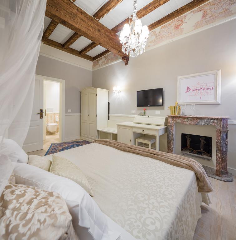 Vecchia Rooms&apartments Affittacamere
